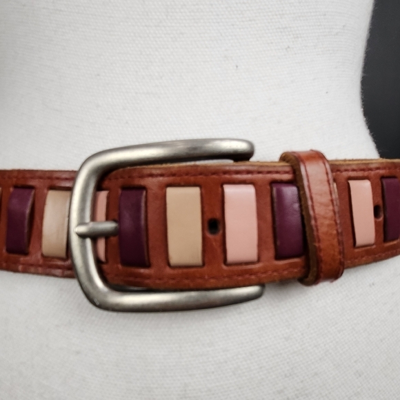 Fossil 100% Leather Belt Size Small - Picture 2 of 10